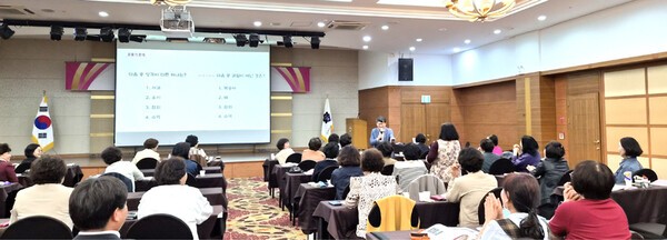 한국생활개선중앙연합회는 지난 14~15일 전남 나주에서 ‘2026 여성농업인 핵심리더 아카데미(전라·제주권)’를 열고 농업 현장 중심의 역량 강화 교육을 실시했다.